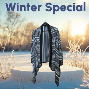 Black White Design Jacquard knit sweater open cardigan shark bite hem large